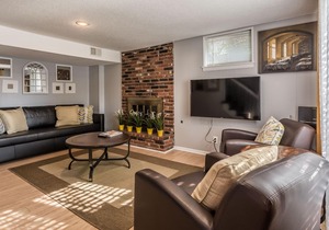 Comfortable and elegant 3BDR duplex, unit # 3 in Overland Park