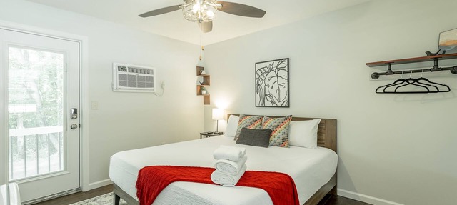 15: The Alvar Room - A PMI Scenic City Vacation Rental in Chattanooga