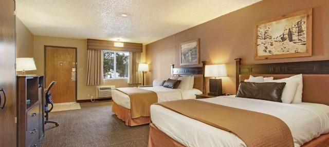 A Picturesque Retreat in Bryce Canyon! Free Breakfast, Pool, Free Parking! in Bryce Canyon City