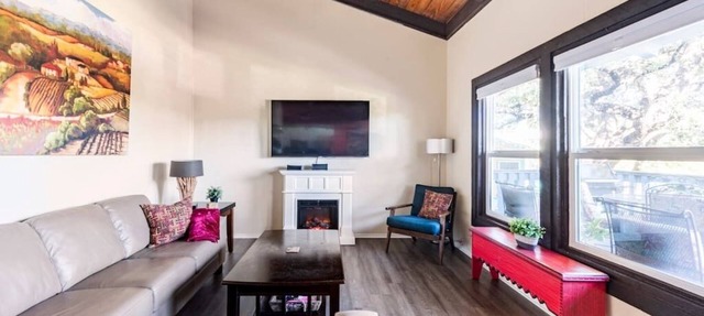 Accessible Duplex Walking Distance to Park, Springs & Trails in Austin