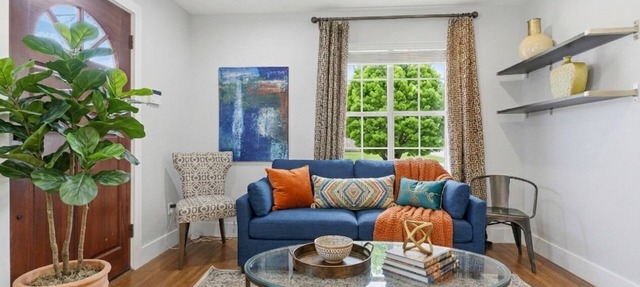 Authentic Central Austin Family Gem | Southern Charm Near Downtown ❤️ in Austin