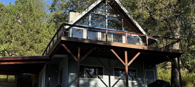 Awesome Family Lake House, Big Deck, Game Room - Shasta Lakeshore Retreat #17 in Lakehead
