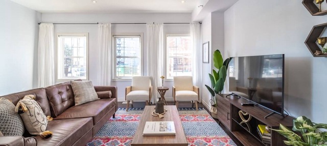 ✦Boho-Chic Home: 4 BR + ❤ of City + Patio & BBQ in Kitchener