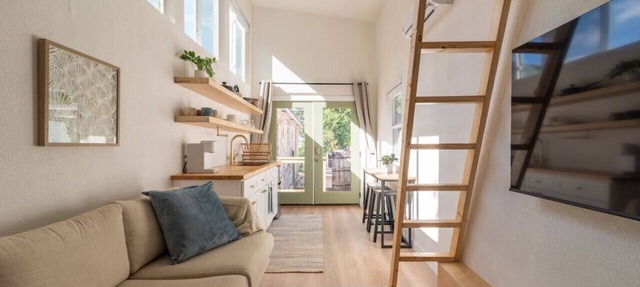 BoHo Tiny Home - Walkable to East Austin’s Best! in Austin