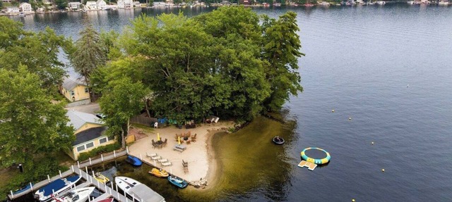 Cabin 9 at Historic Sandy Point w. Boat Slip in Alton