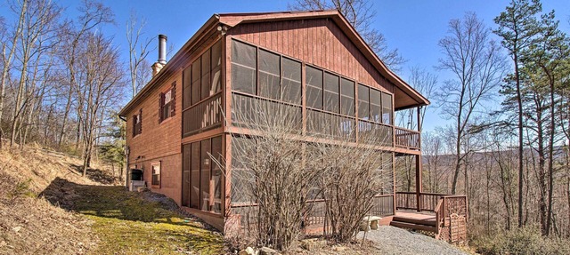 Cabin w/Decks & Fire Pit Near Lost River! in Mathias