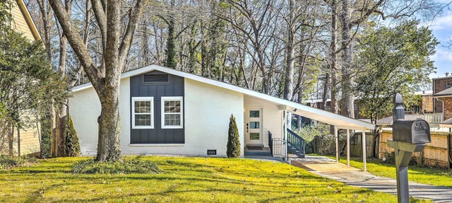 Charming Chamblee Home ~ 13 Mi to Atlanta! in Chamblee