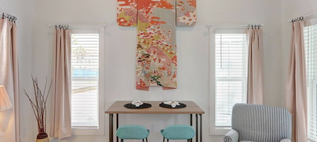Charming Tiny Cottage, 5min to SAV, 15min to Beach by Lucky Savannah in Thunderbolt