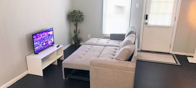 Cozy 2BR Entire House & Free Parking near IUP in Indiana