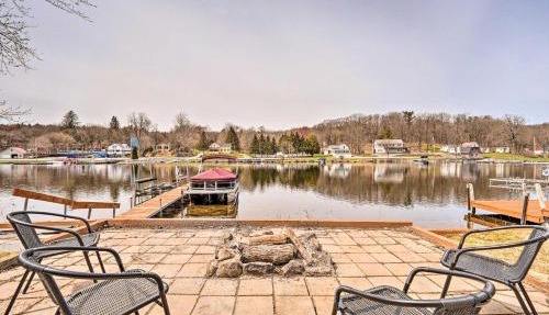 Cozy Castleton Cabin with Fire Pit + Water Access! in Castleton