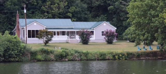 Deltopia on Waterfront New River/Claytor Lake in Draper