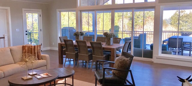 Dundee Hills. 3 Primary Suites! Exquisite Oregon Wine Country Experience in Dundee