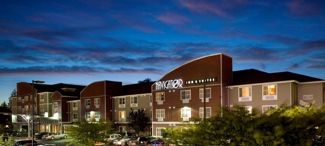Executive Residency by Best Western Navigator Inn & Suites in Everett