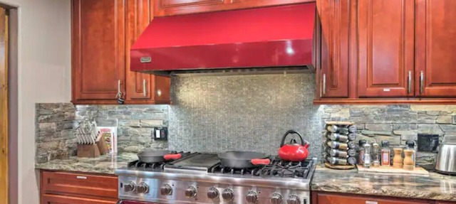 Family Lakehouse w/Private Dock & Swim! in Destin