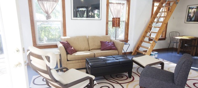 Fantastic SOCO Studio in Austin