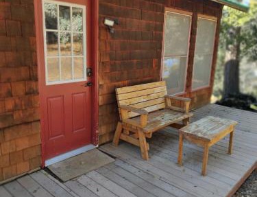 Gilmore Cabin in Miramonte