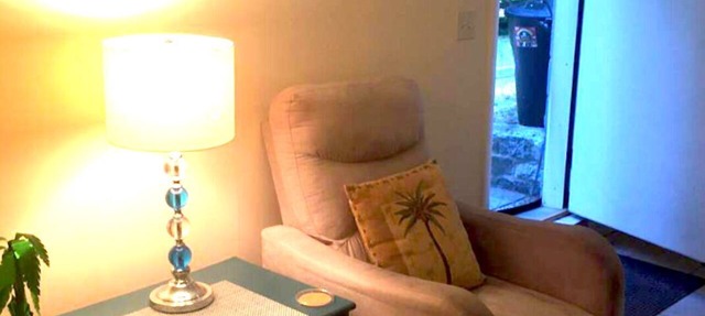 Gloucester Studio Efficiency - Om Suite Om~ Walk to Good Harbor Beach! in Gloucester