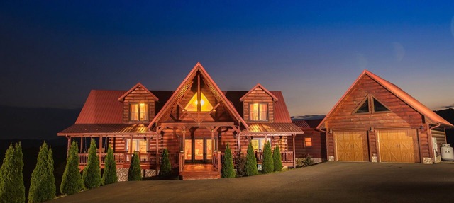 Gorgeous Log Cabin - Mt. Airy - Blue Ridge Mountain Views - Retreats & Reunions in Dobson