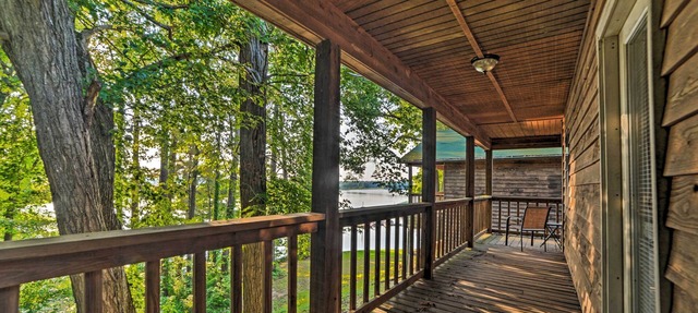 Group-Friendly Cabin on Kentucky Lake! in Springville
