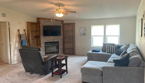 High Plains Hideout 3 bedrooms 2 Baths in WaKeeney