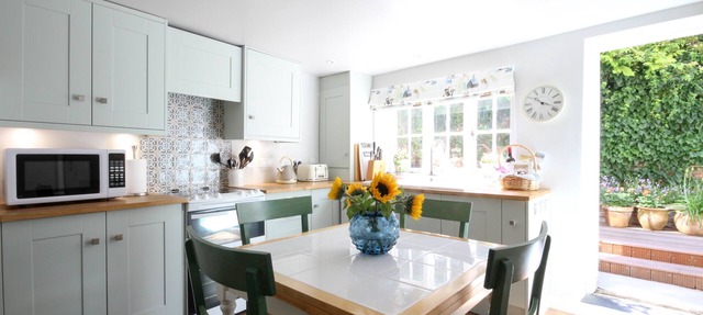 Immaculate 5* Cape-Cod-inspired Spencer House in Sandwich