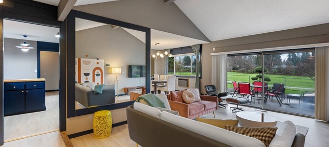 Incredible Golfside Single Level Ranch, Open Layout w/Vintage Charm, Huge Patio, Close 2 Everything in Gresham