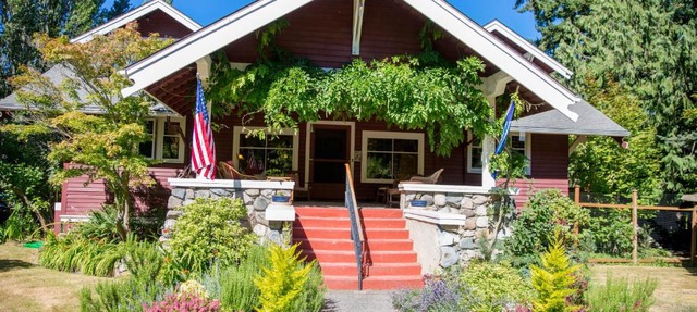 Kangaroo House Bed & Breakfast in Eastsound