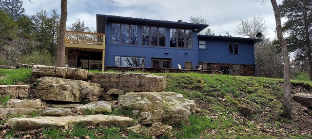 Lake Front spacious family home in Eagle Rock