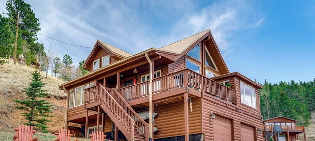 Lakefront Divide Cabin w/Game Room! in Divide