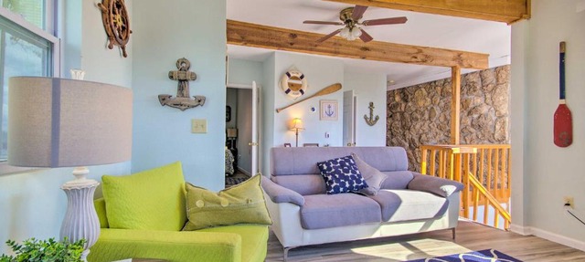 Marvelous Lakefront Condo with Deck and Grill! in Lake Ozark