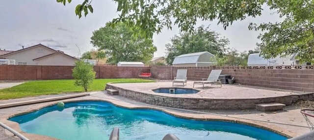 Massive Backyard with Private Pool and Spa in Hurricane