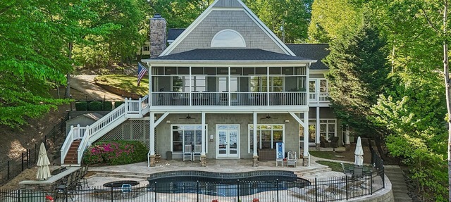 Memory Maker - Beautiful Waterfront Home - Pool/Spa/Kayaks/Fire Pit in Sherrills Ford