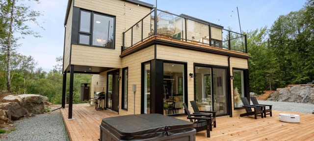 Modern Luxury Chalet near Tremblant + Private Spa in La Conception