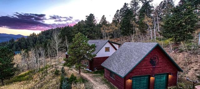 Mountain View Log Cabin in Black Hawk