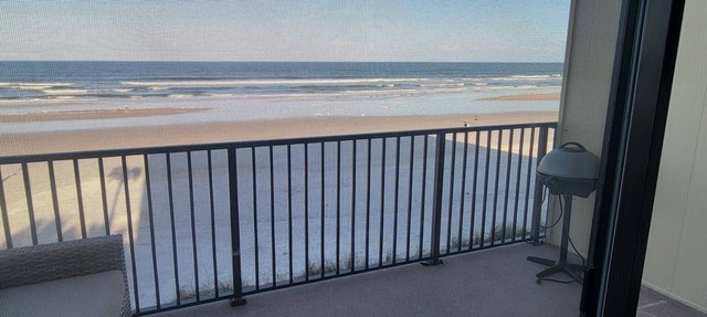 Oceanfront corner townhouse. Tennis/pickleball. Crescent Beach. St. Augustine. in St. Augustine