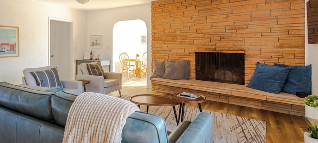 Pet friendly private house in the heart of Solvang! Enjoy a secluded yard and spacious cottage for your family. in Solvang