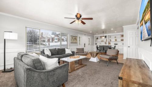 Private Indoor Pool and HT - Sleeps 16 - Game Room in Orem