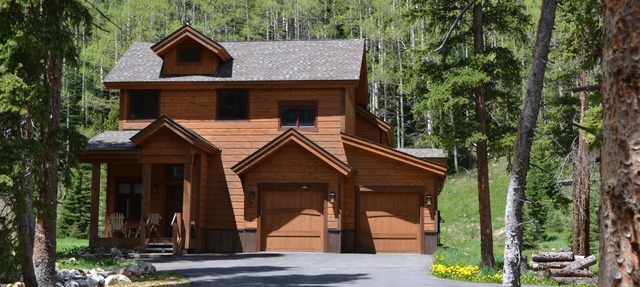 Private Modern Mountain Cabin - 2 Acres in Blue River - Minutes to Breck Gondola in Blue River