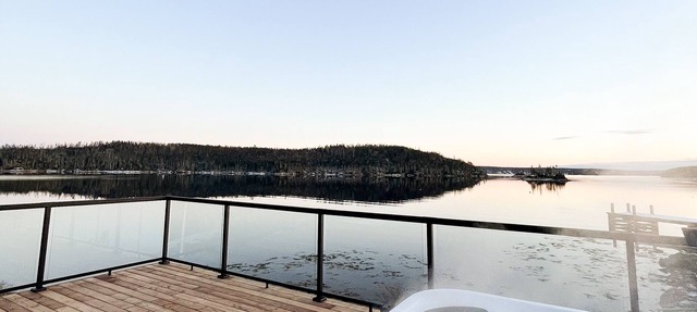 Private Oceanfront Cottage w/Hot Tub - 20 minutes from Halifax in Bayside
