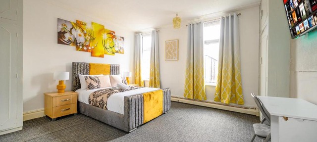 RC15CF - Comfortable Shared Bedroom in Beeston in Leeds
