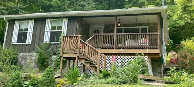 Riverfront,Firepit,Hottub,Something for Everyone!! in Prince
