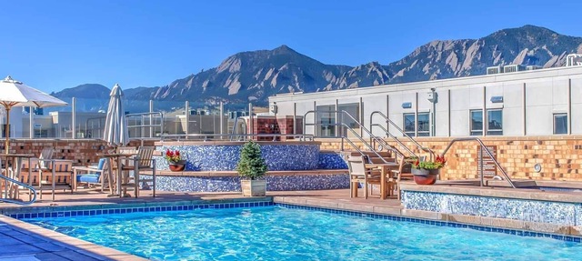 Rooftop Pool, Mountain Views! Exec Rental @ The Peloton West in Boulder