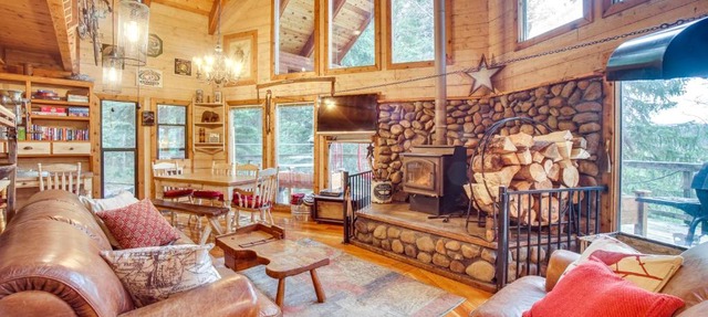 ‘Roots Rustic Retreat:’ Tree-Lined Cabin in McCall in McCall