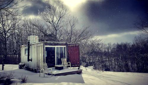 Rustic Container Accommodation for Glamping in Kentucky in Owenton