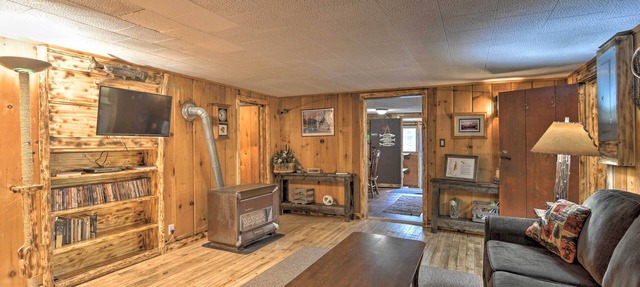 Rustic Frederic Cabin Near Cross-Country Skiing! in Frederic