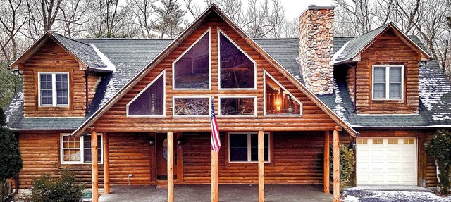 Rustic Log Cabin By Bryce Resort XL Game Room Fire Pit Pets Friendly & More in Mount Jackson