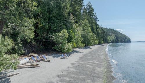 Sandy Beachfront, Hot Tub, Pet-Friendly, Kayaking in Eastsound
