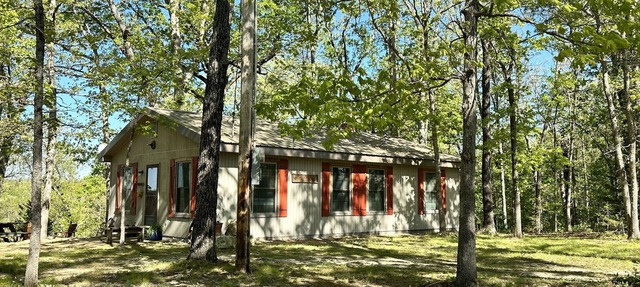 Secluded Turkey Ridge Cottage Above The River in Dixon