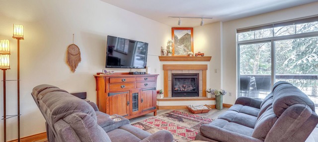 Ski & Explore: Silverthorne Gem w/Hot Tub Access! in Silverthorne