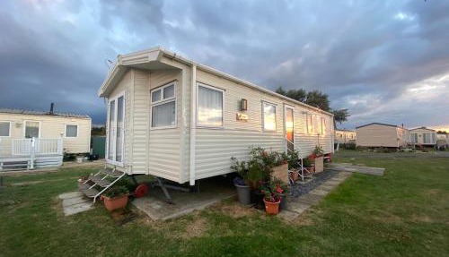 Skye Breaks in Sheerness